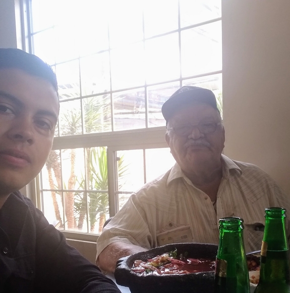 Meet your Posher, Adán - Picture 1 of 1